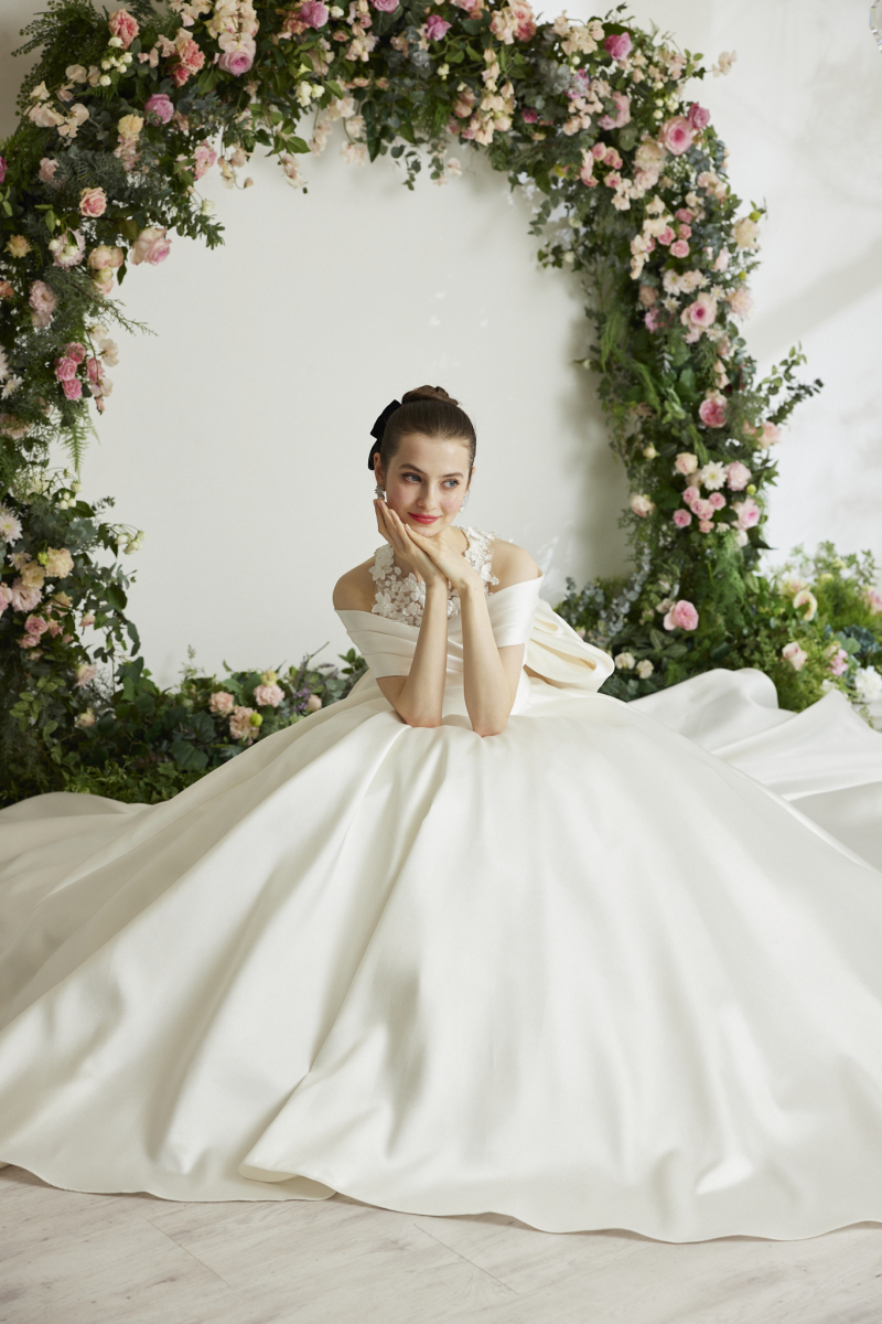 360度美しいシルエット《レフェクチュール》のドレスで特別撮影プラン♡スタジオ