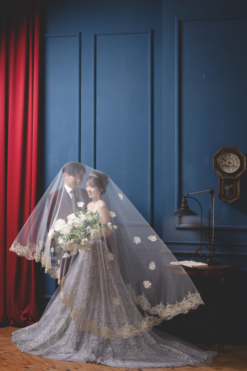 シックに魅せる、大人の彩り