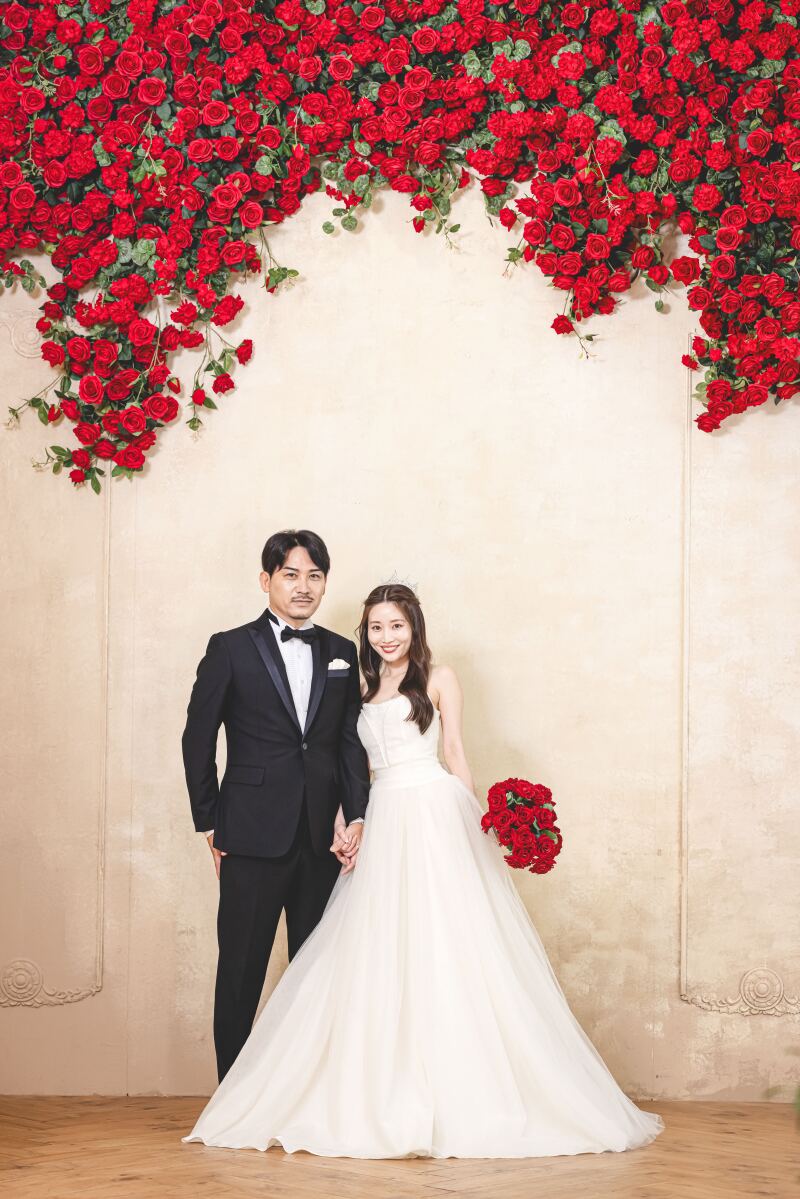 愛を奏でる薔薇の中で