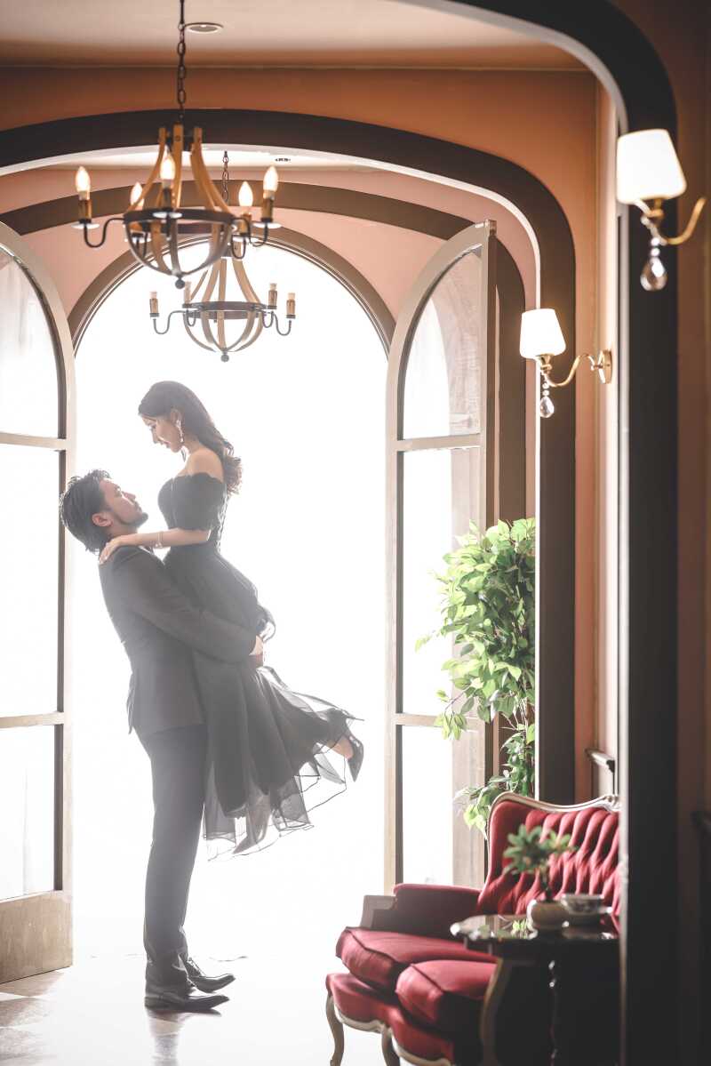 光の中の抱っこ