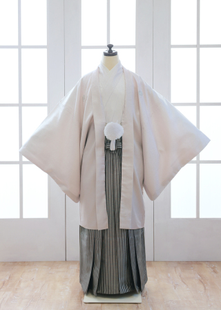 色紋服　（ピンクベージュラメ）