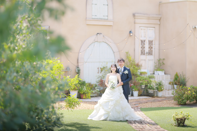 お庭でも色々なバリエ－ションでお撮りします♪