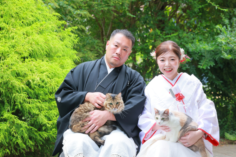 【ペットと一緒にフォトウェディング!】可愛いペットも家族の一員!お2人だけではなく大好きなペットと一緒に撮影可能♪