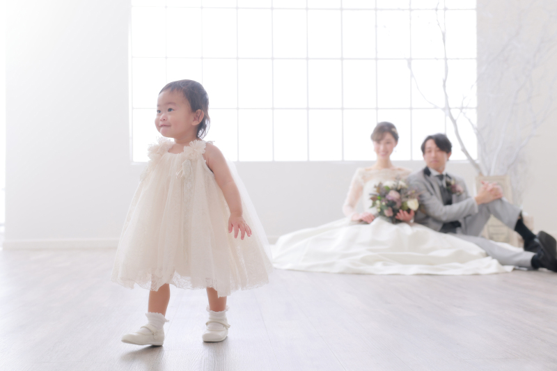 家族でファミリーフォトウエディング※1歳~2歳までのお子様衣装レンタル代1着込み・アルバム・データ付き!