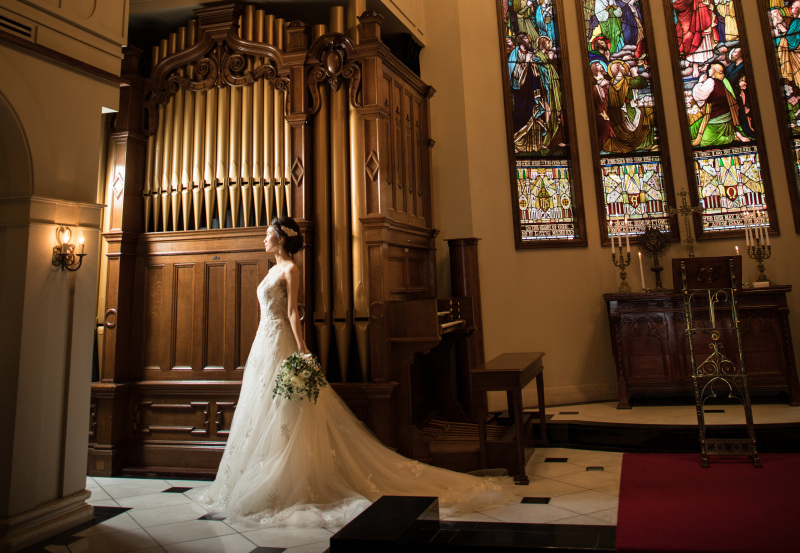 大人クラシカル 洋装教会撮影 撮影日 19年6月12日 桜坂セント マルティーヌ教会 桜坂セントマルティーヌ教会 ウエディングサロン 福岡県でフォトウェディング探すならphotorait