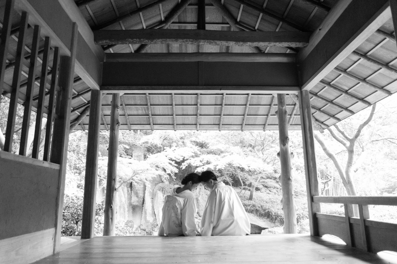モノクロでシックな雰囲気写真も。