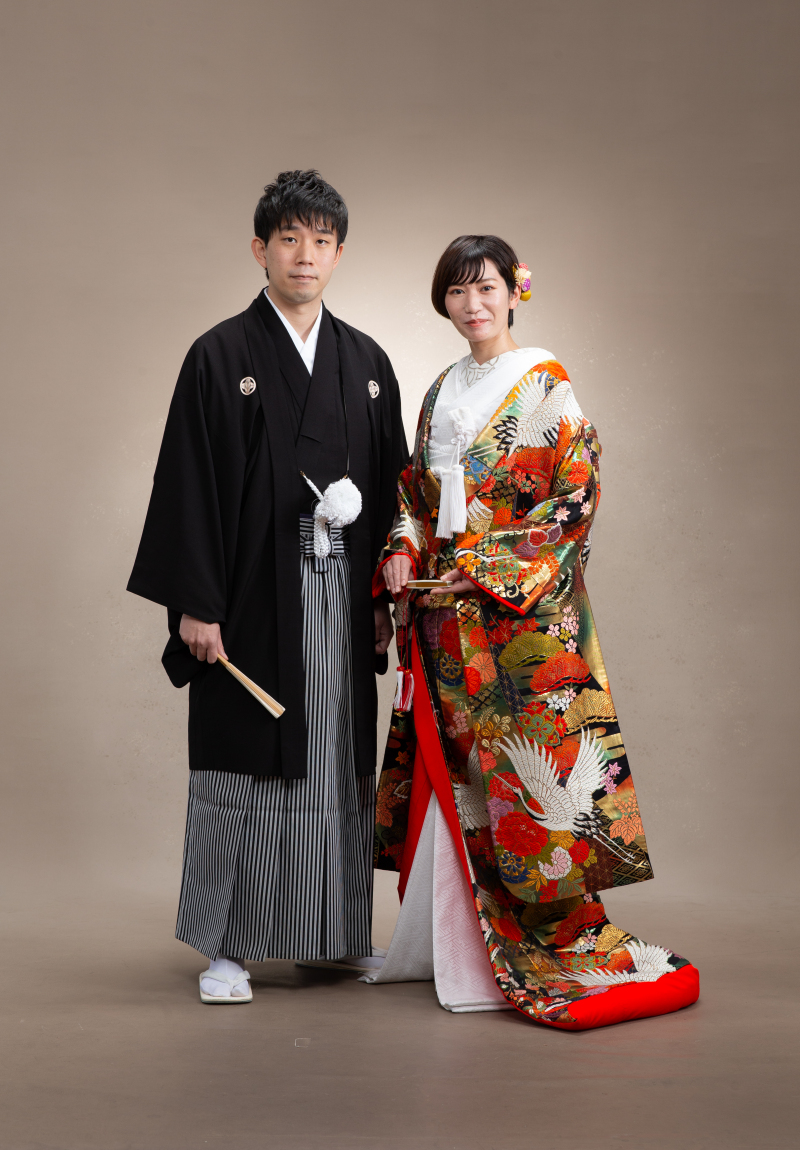 スタジオでの重厚感のある写真もいい感じ♪