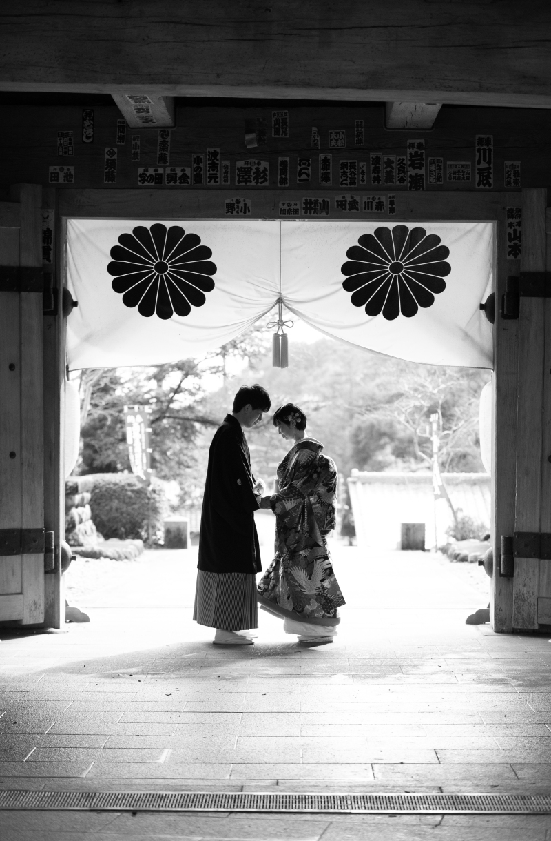シルエットのモノクロ写真も素敵ですね♪