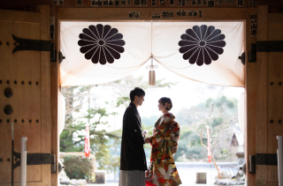 ロケーションキャンペーン♪お寺での和装ロケーション撮影が素敵です。