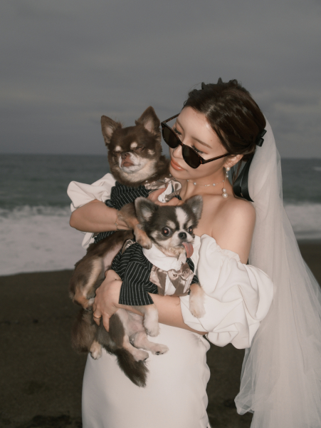 【大切な家族⭐︎ペットプラン】衣装2着スタジオ+ロケーションプラン ヘアメイク+データ100カット