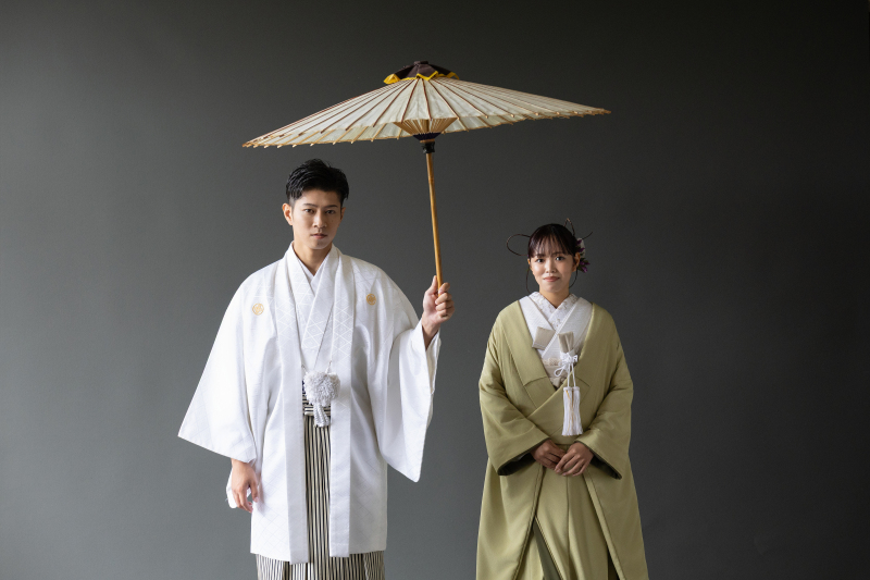【9月・10月限定★全カット美肌・痩身補正付き】和装&ドレス2着 スタジオ撮影 ★ビューティーレタッチの¥38,000が無料!