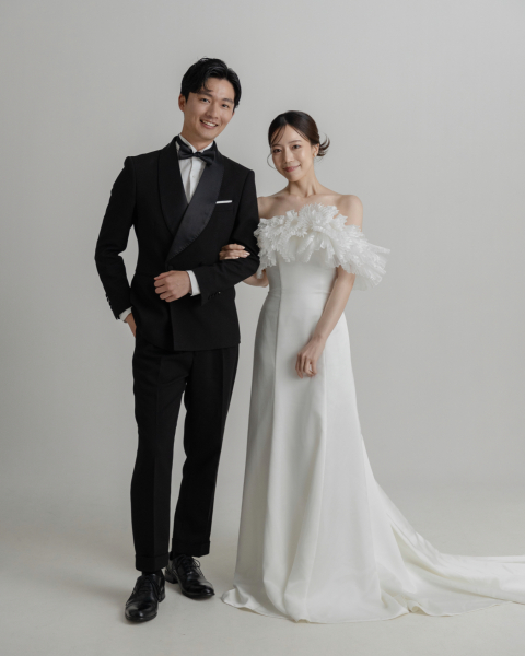 【スタジオ】洋装1着プラン◆ご新婦ヘアセット&メイク・衣装グレードアップ料金込み・データ100カット付