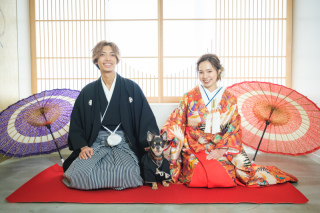 記念はもちろん、年賀状やご結婚報告ハガキ用にも♫