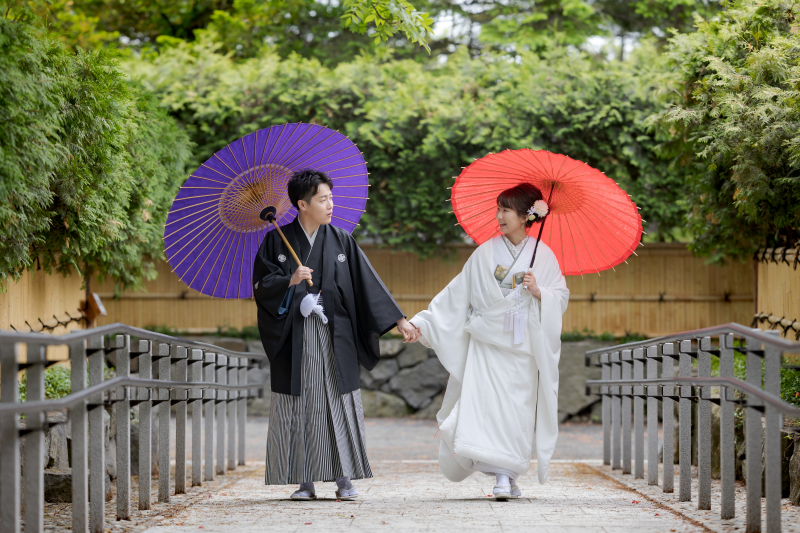 和傘を差して歩こう