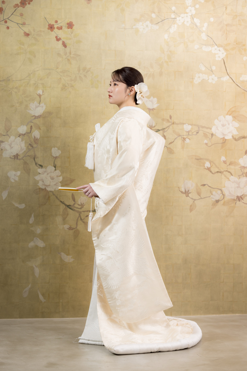 白無垢 枝垂れ桜に鶴