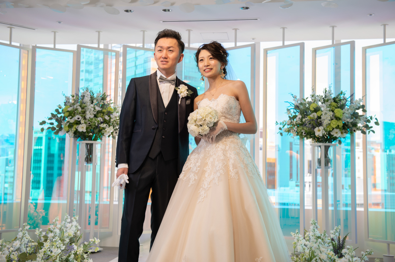 光るチャペルでフォトウェディング