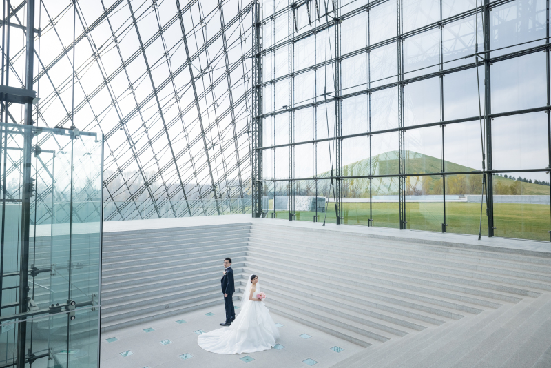 ガラスのピラミッド