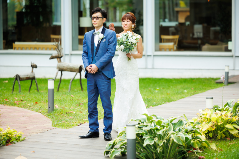 肩をたたいて・・・