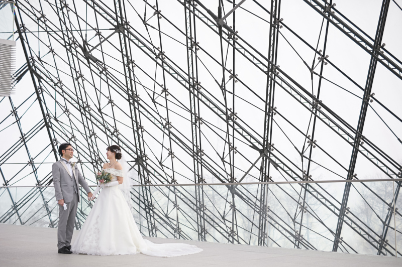 ガラスのピラミッド