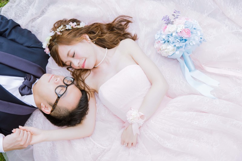 富良野の広大な空の下で