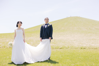 家族とロケーションフォトウェディング～モエレ沼公園～