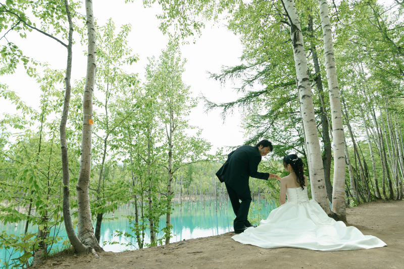 青い池で結婚式セレモニー風フォト♡*゜