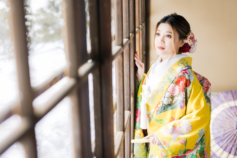 華やかな色彩の伝統衣装「色打掛」