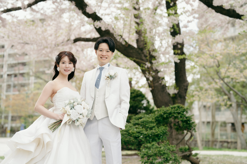 桜の時期にウェディングフォト