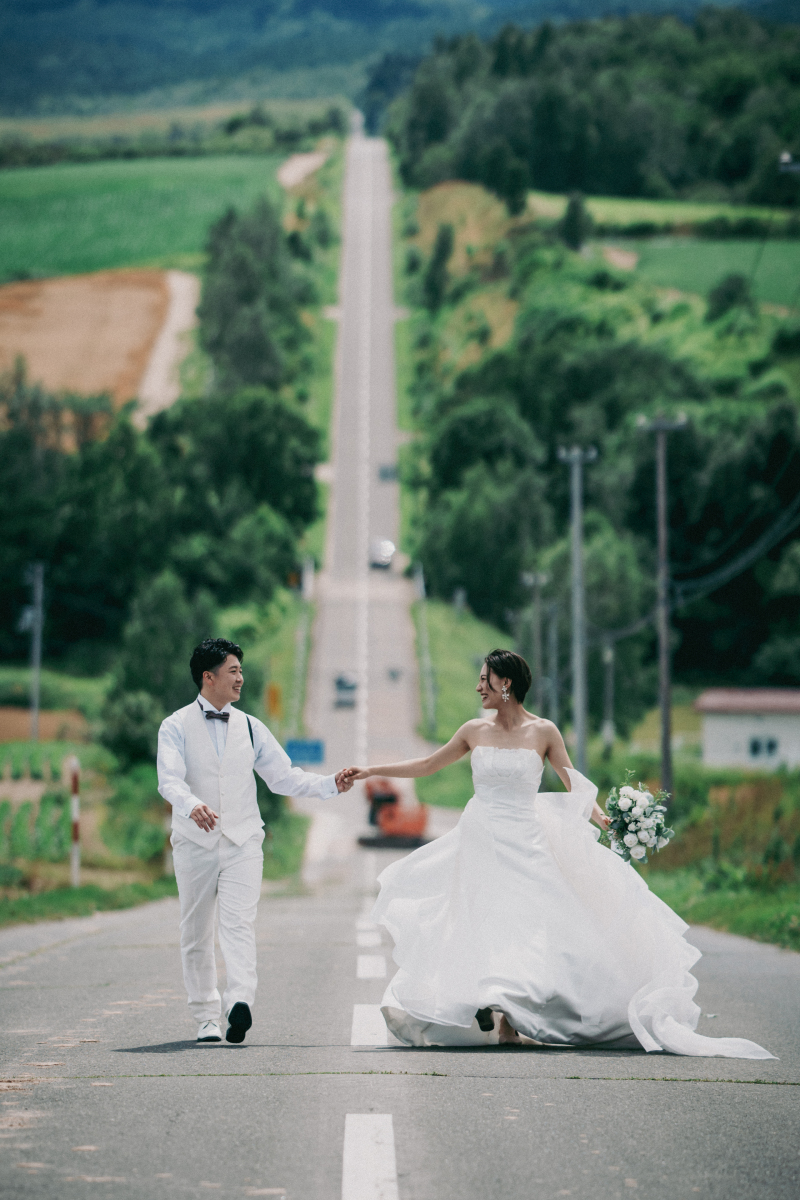 【8月末まで基本料金半額！】富良野リゾートフォトウエディング（出張費＋洋装1着＋新婦ヘアメイク＋全データ）