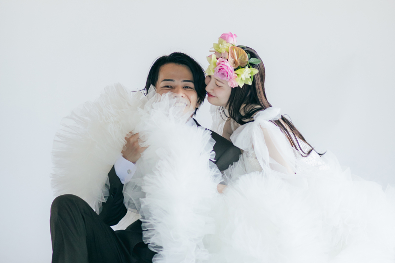 【9月末までの撮影限定】基本料50%OFFキャンペーン｜洋装スタジオフォト（衣装+新婦ヘアメイク+全データ）