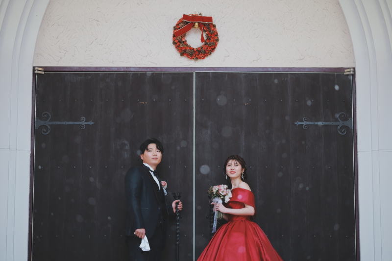 カラードレスに着替えて