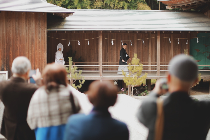 白無垢でファミリーミート