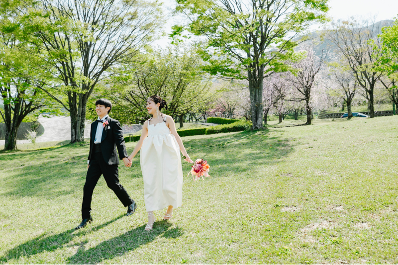 【3月1日〜4月末日までの撮影限定】2着がお得!春のドリームキャンペーン|洋装2着ロケーション(新婦衣装2着・全データ)