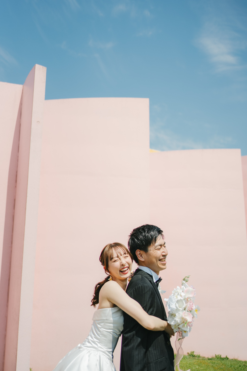 バックハグで結び！