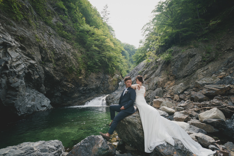 美しい渓谷にて