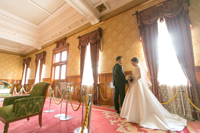 窓から差し込む光を感じて