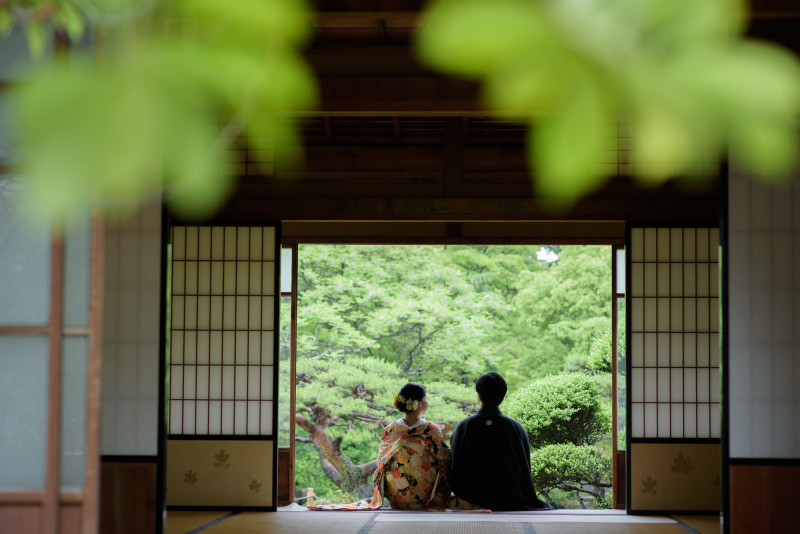 しっとりとした雰囲気で
