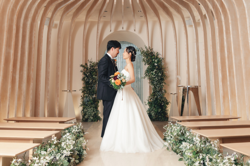 チャペルでフォトウェディング