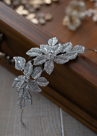 ヘッドアクセサリー