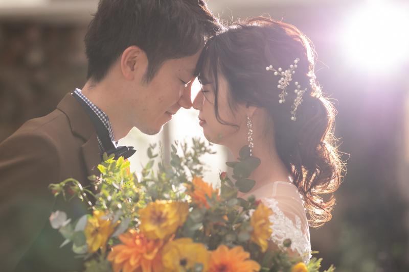 逆光で雰囲気を出して。