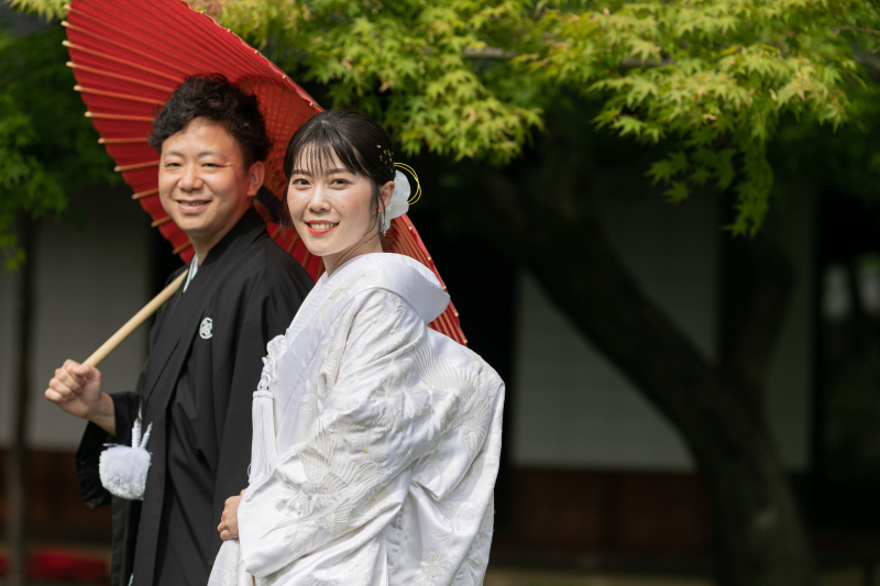 和傘を使って笑顔で1枚！