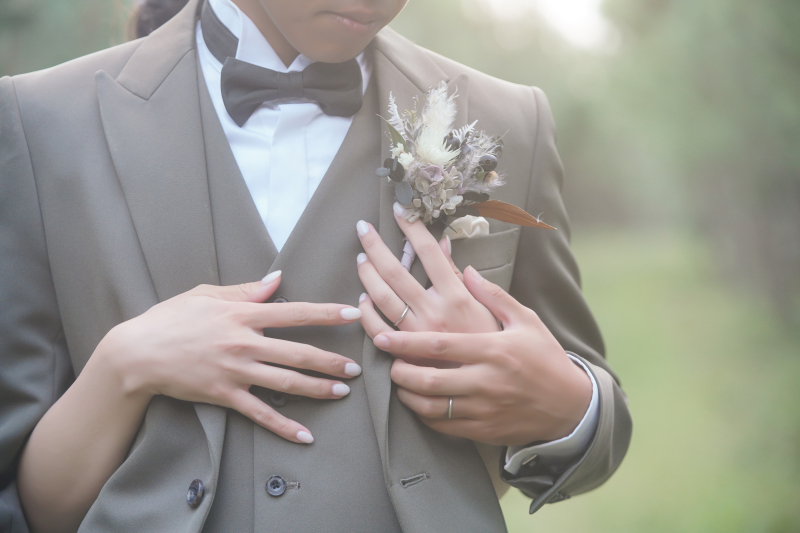 手元とブートニア