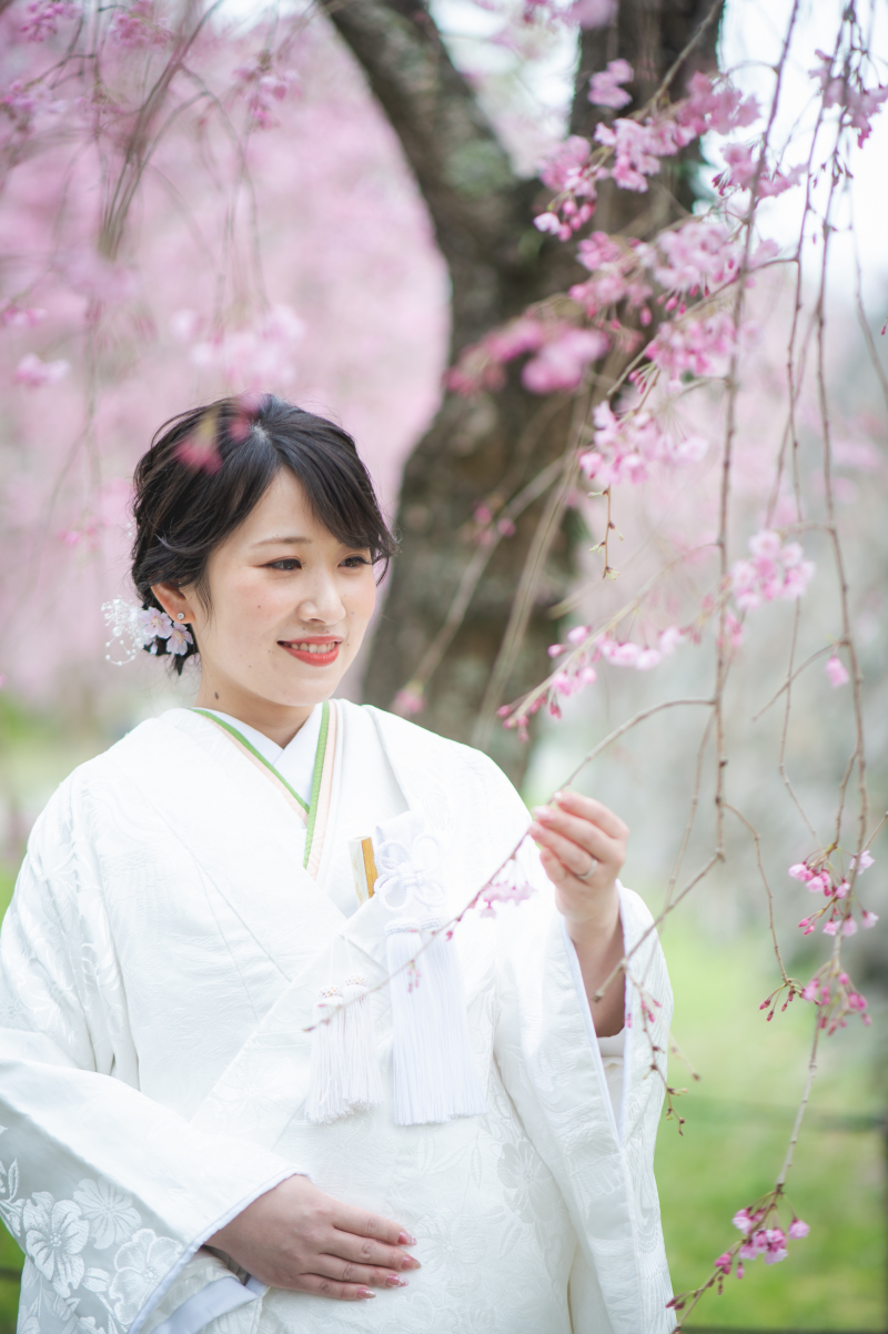 枝垂れ桜と新婦様