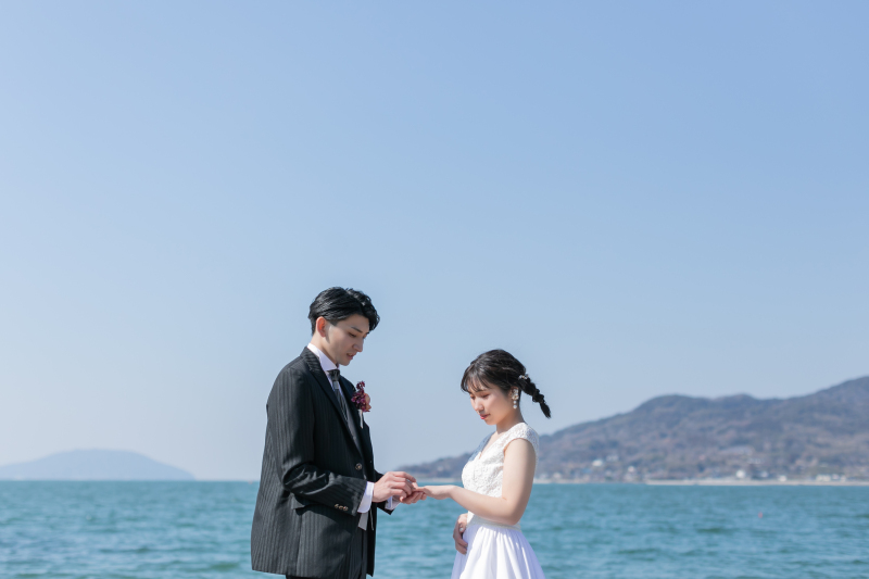 素敵な場所で指輪の交換