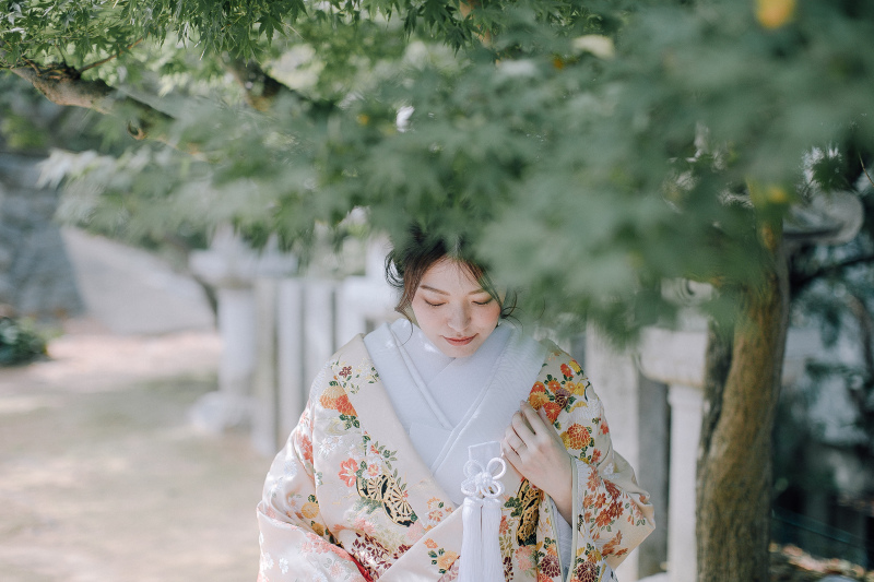 紅葉に囲まれて