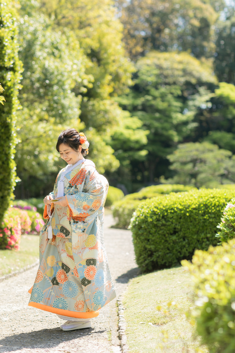 明るい緑の中で....