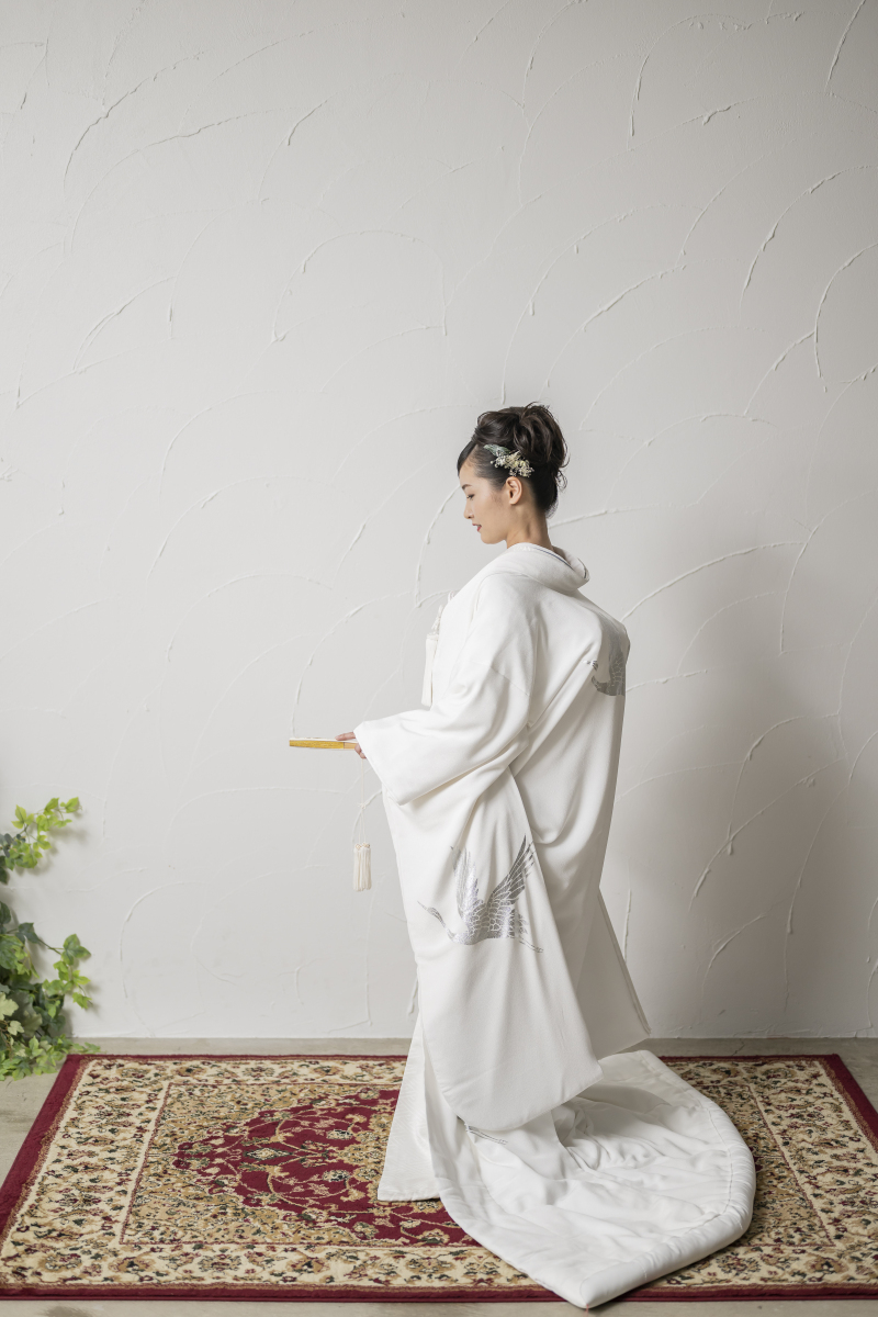 後ろ姿もカッコよく…