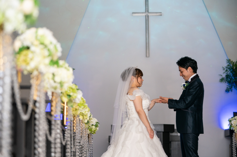 指輪の交換シーン