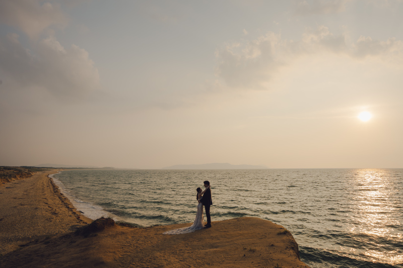 大きな崖の上で