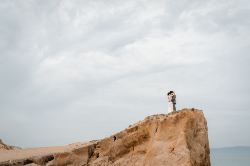 海外チックな崖で